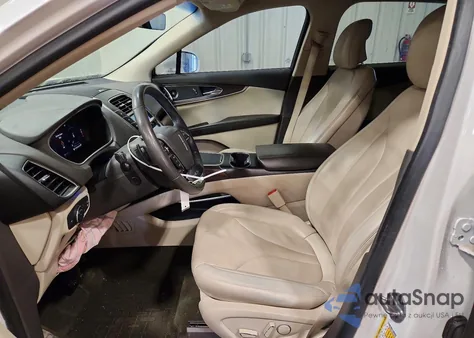 2019 Lincoln Nautilus Reserve z USA, uszkodzony, nr VIN 2LMPJ8LP1KBL39449